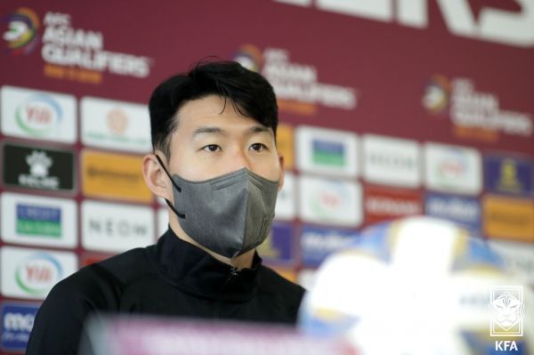 青娱乐伊人